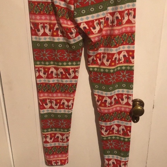 Llama holiday leggings! - Picture 6 of 7